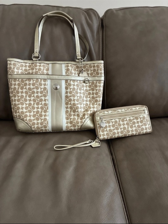 Coach Handbags - Coach Chelsea Signature Jacquard Stripe Tote and Wristlet Wallet Set